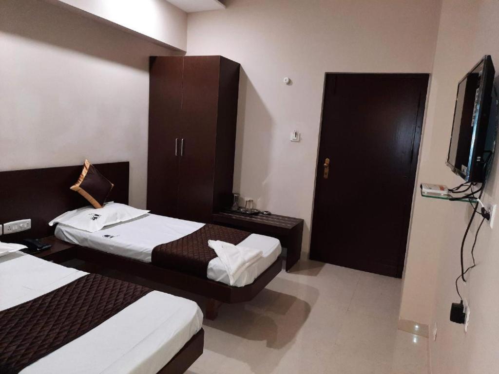 Hotel Aiba Regency Coimbatore Exteriör bild